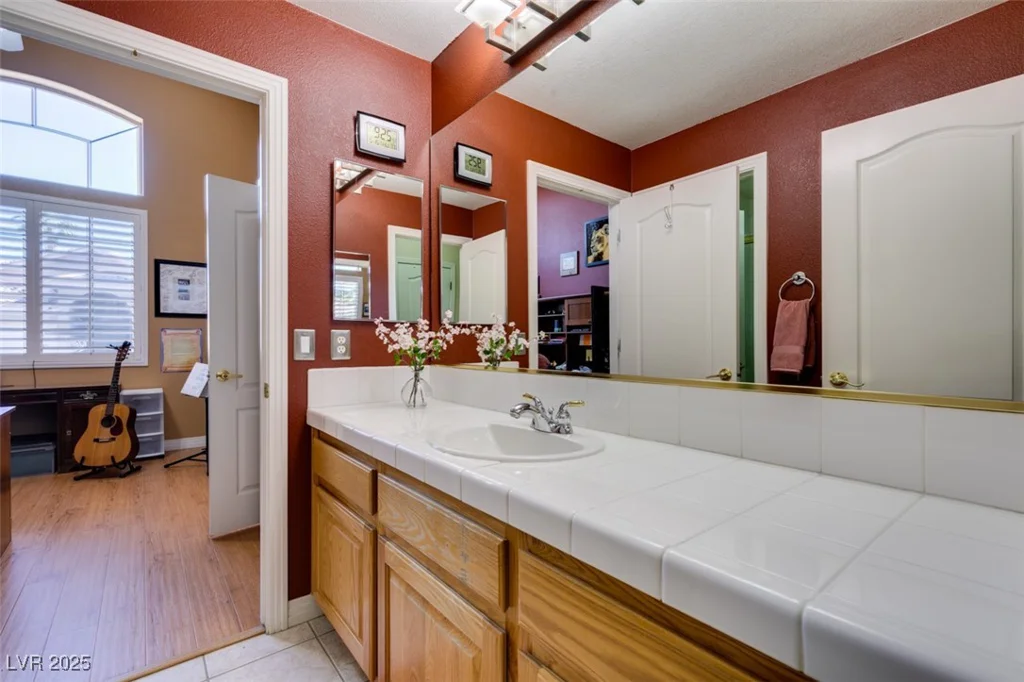 2543 Farmington, Las Vegas, NV 89120