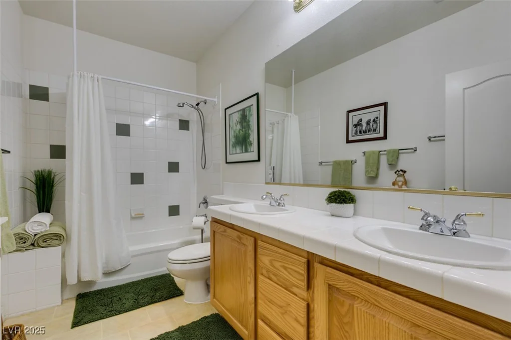 2543 Farmington, Las Vegas, NV 89120