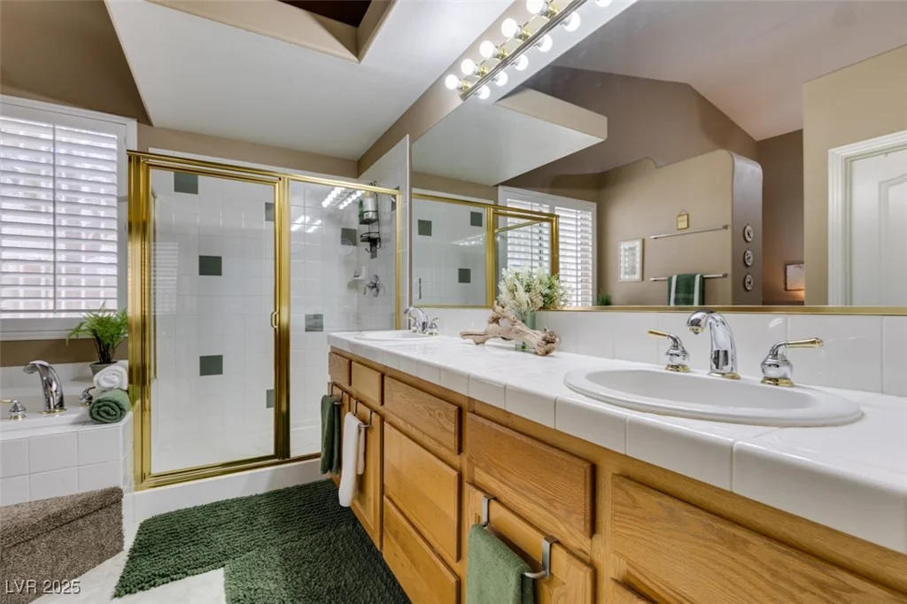 2543 Farmington, Las Vegas, NV 89120