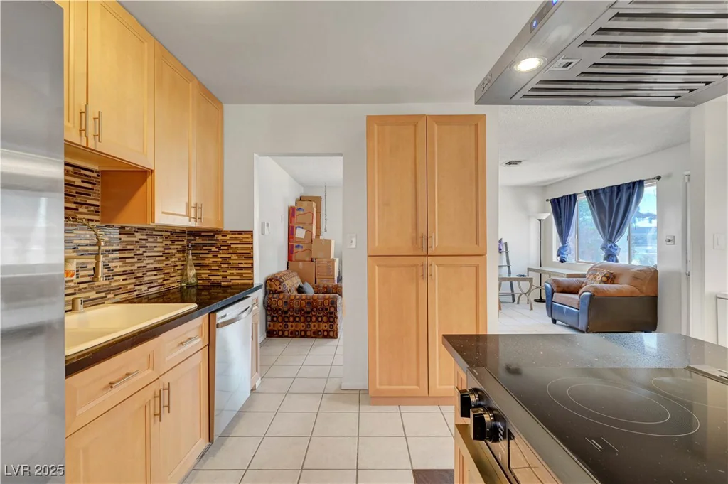 3630 Pecos, Las Vegas, NV 89115