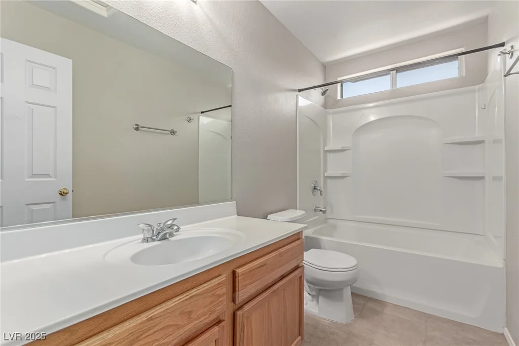 9537 Michelle Falls, Las Vegas, NV 89149