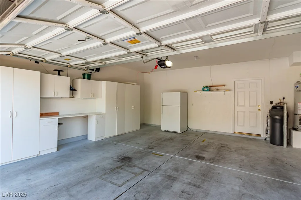 9537 Michelle Falls, Las Vegas, NV 89149
