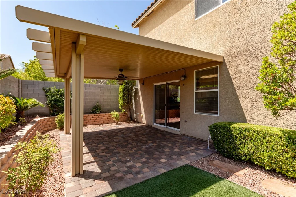 9537 Michelle Falls, Las Vegas, NV 89149