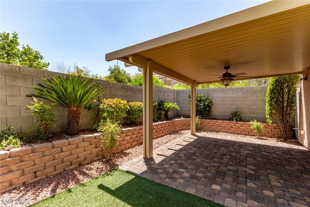 9537 Michelle Falls, Las Vegas, NV 89149