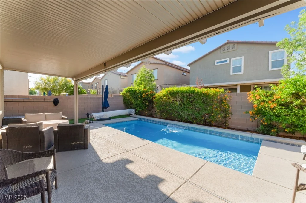4524 Stardusk Falls, North Las Vegas, NV 89084