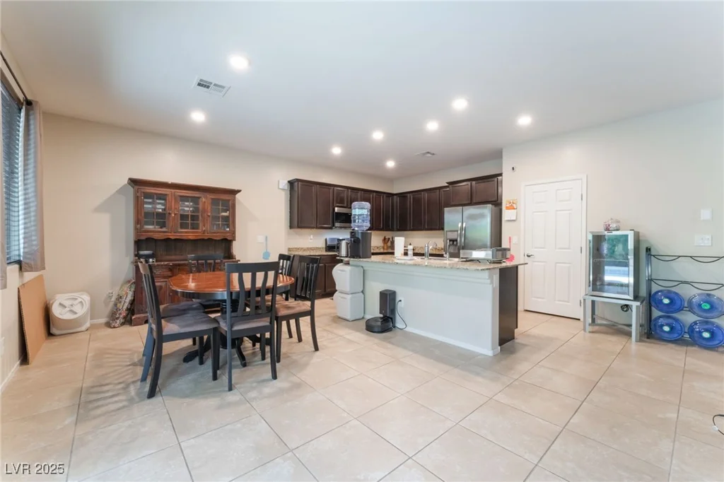 4524 Stardusk Falls, North Las Vegas, NV 89084