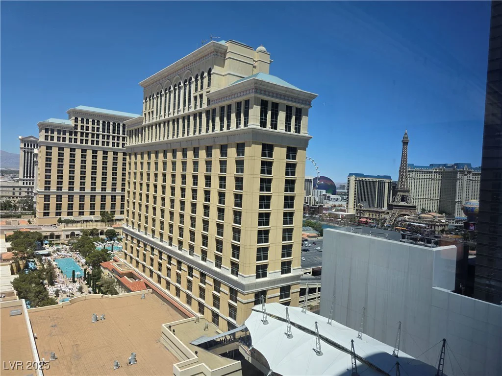 2600 Harmon, Las Vegas, NV 89158