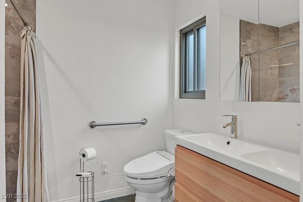 3989 Parkhaven, Las Vegas, NV 89120