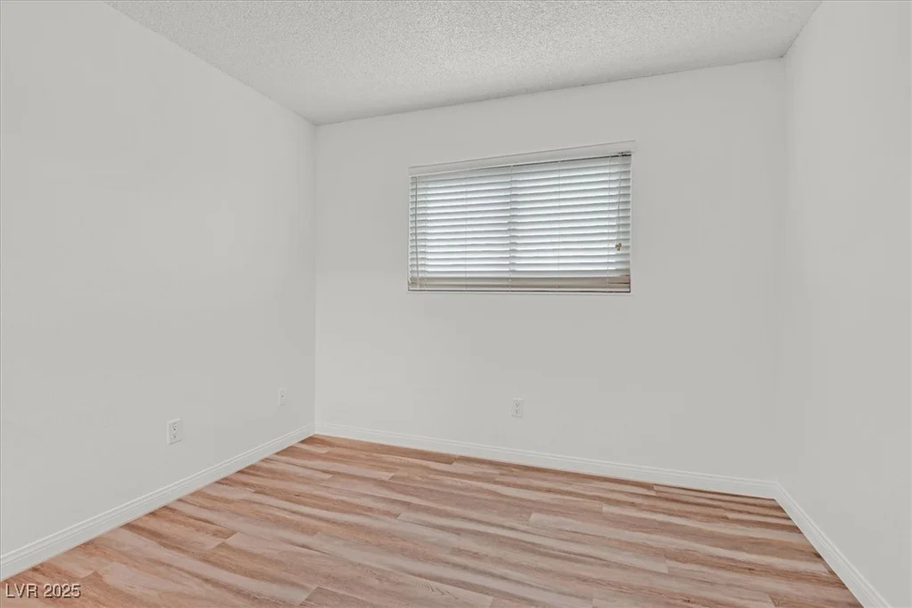 3989 Parkhaven, Las Vegas, NV 89120