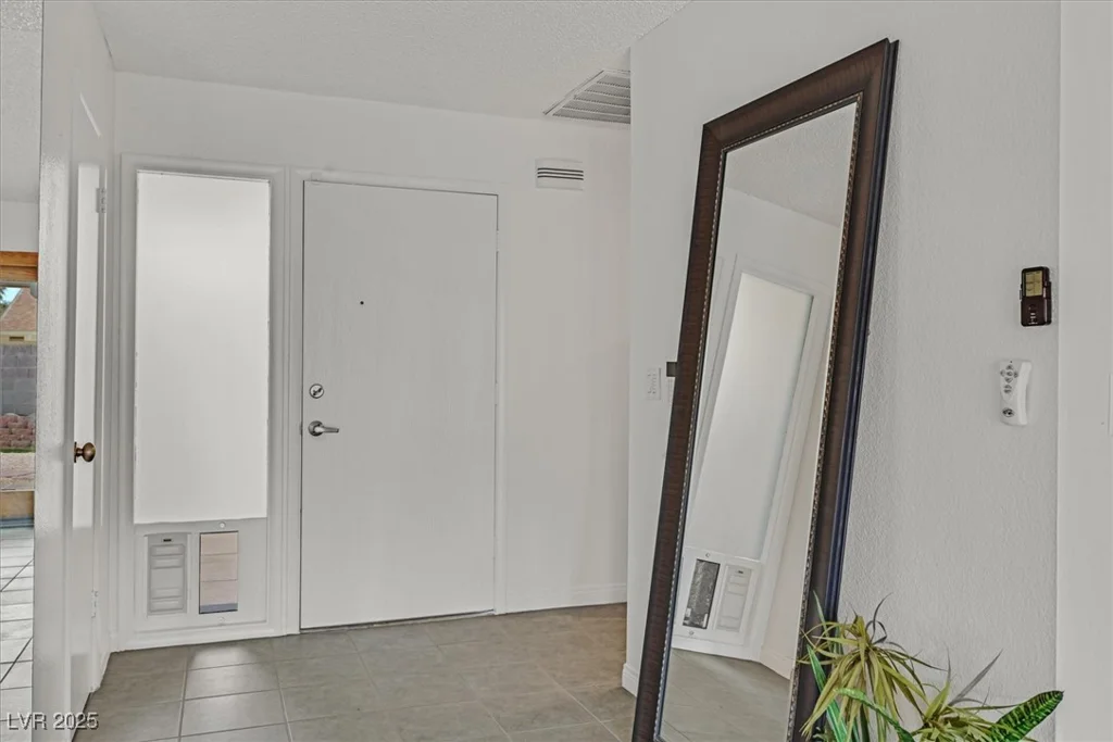 3989 Parkhaven, Las Vegas, NV 89120