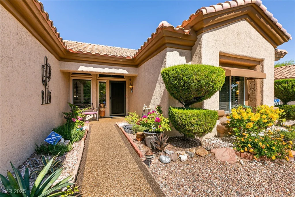 2521 Roseworthy, Las Vegas, NV 89134