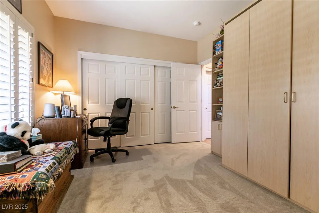 2521 Roseworthy, Las Vegas, NV 89134