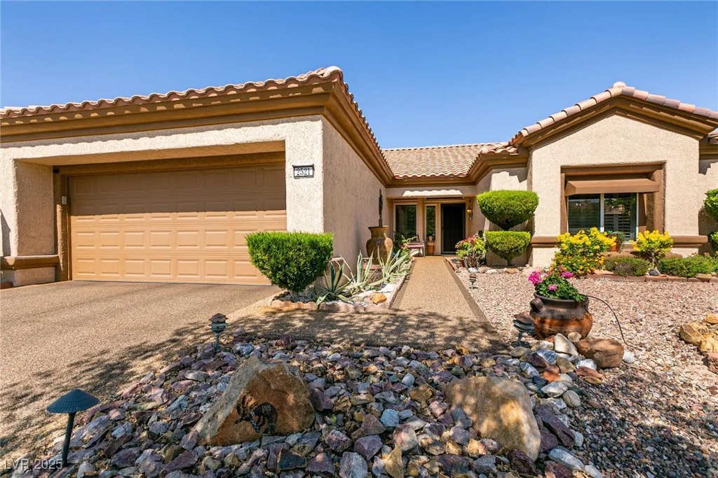 2521 Roseworthy, Las Vegas, NV 89134