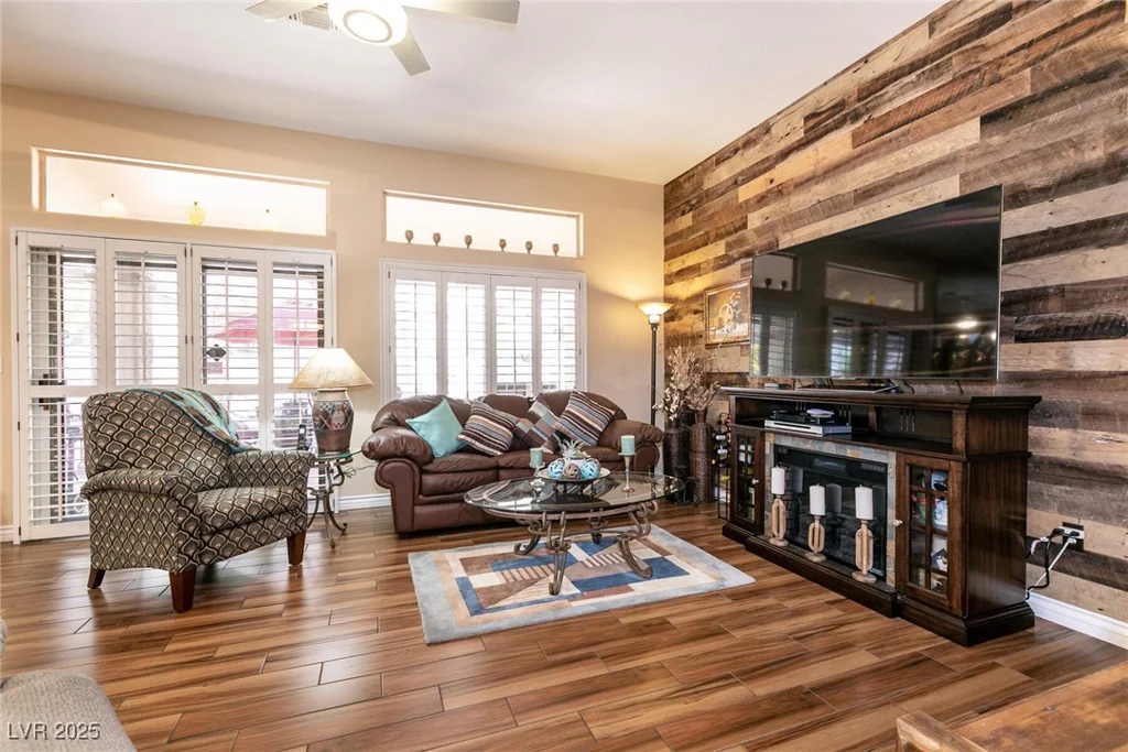 2521 Roseworthy, Las Vegas, NV 89134