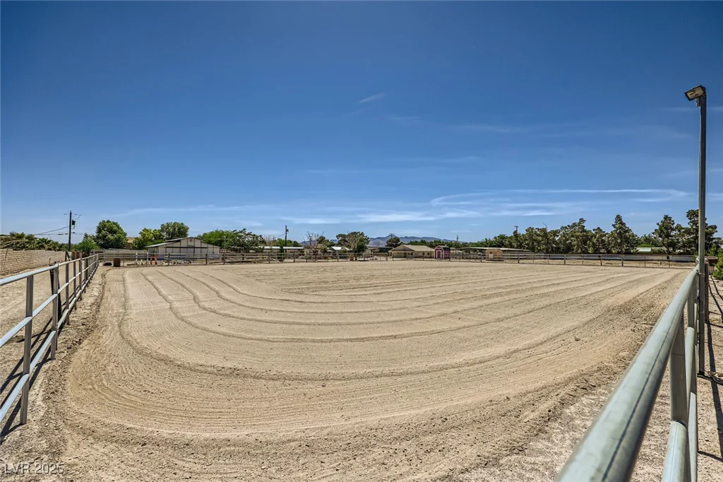 8440 La Cienega, Las Vegas, NV 89123