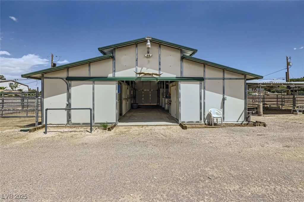 8440 La Cienega, Las Vegas, NV 89123