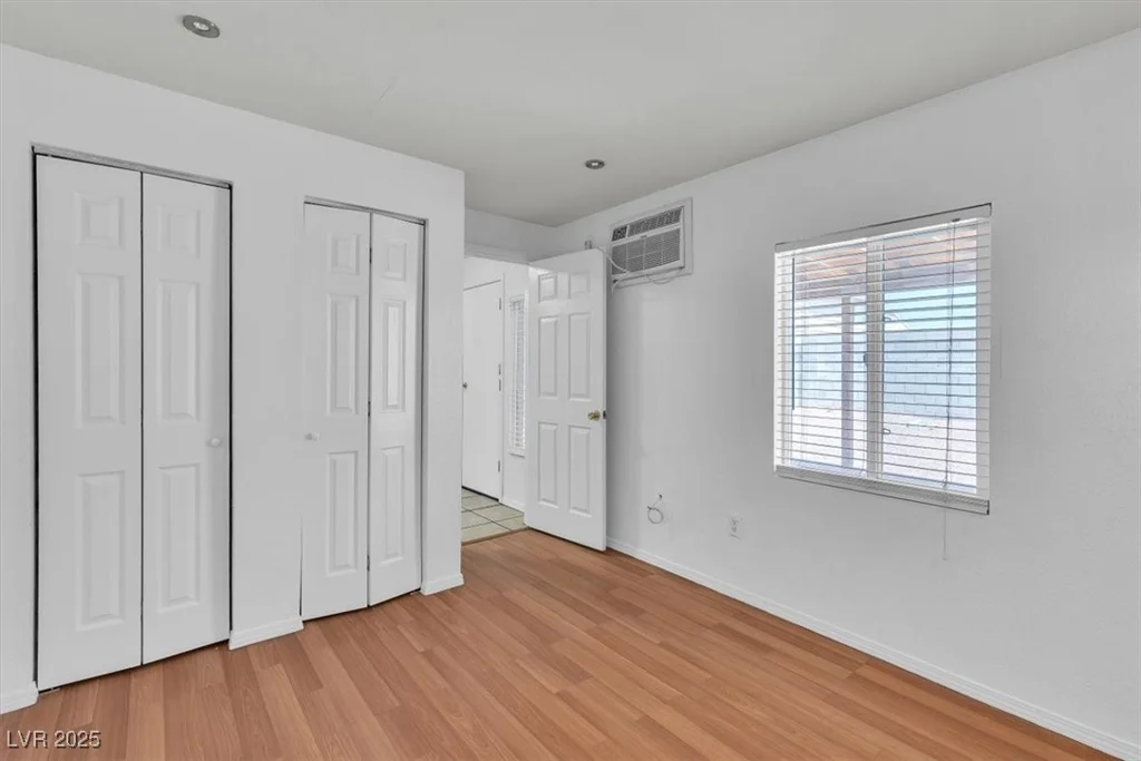 1158 Hacienda, Las Vegas, NV 89119