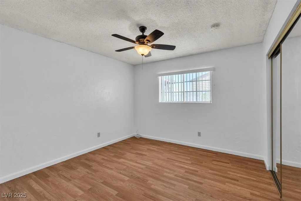 1158 Hacienda, Las Vegas, NV 89119