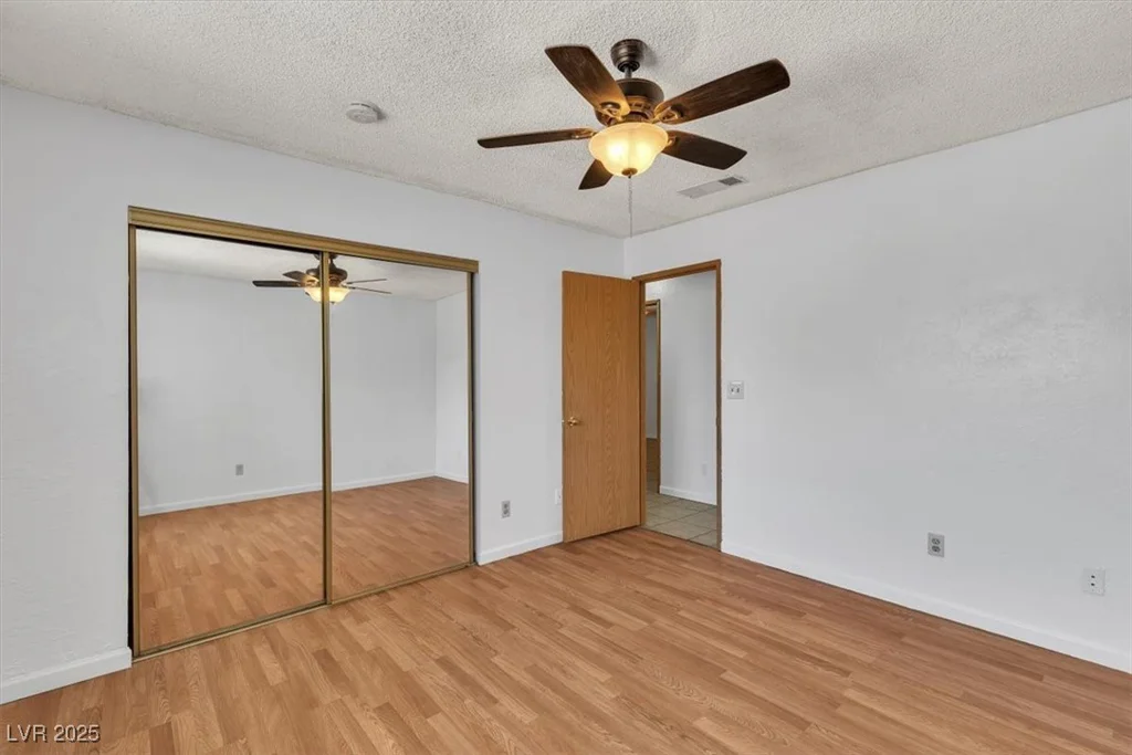 1158 Hacienda, Las Vegas, NV 89119