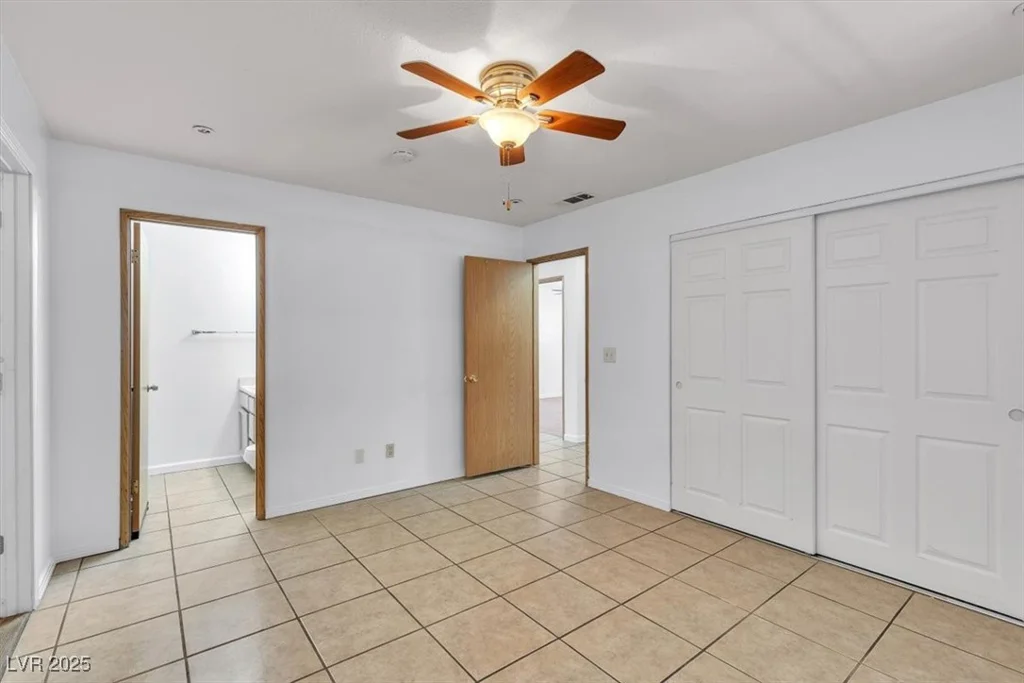 1158 Hacienda, Las Vegas, NV 89119