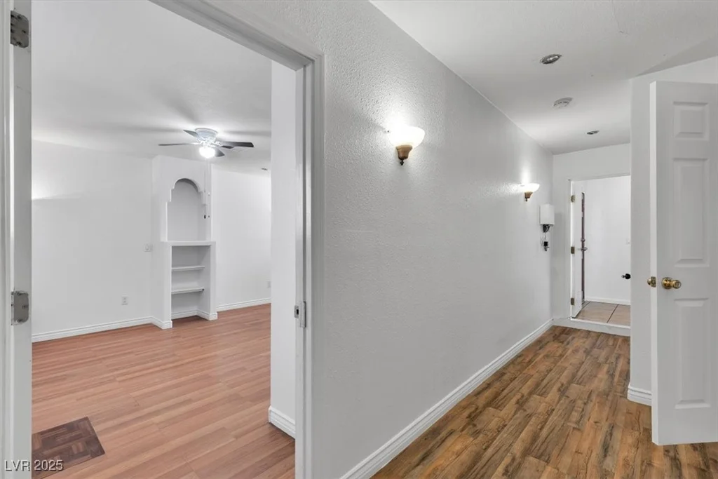 1158 Hacienda, Las Vegas, NV 89119