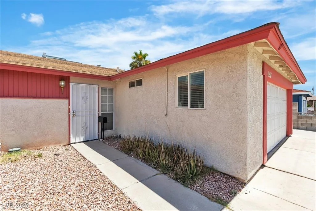 1158 Hacienda, Las Vegas, NV 89119