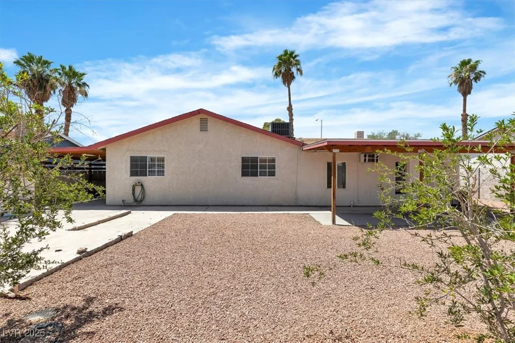 1158 Hacienda, Las Vegas, NV 89119