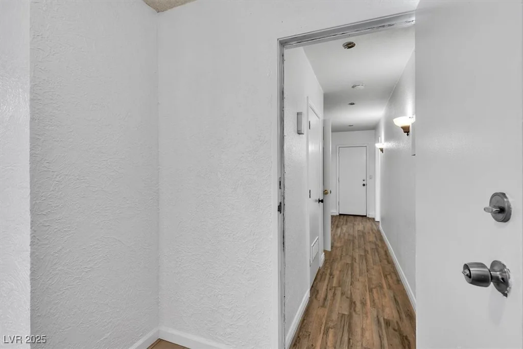 1158 Hacienda, Las Vegas, NV 89119