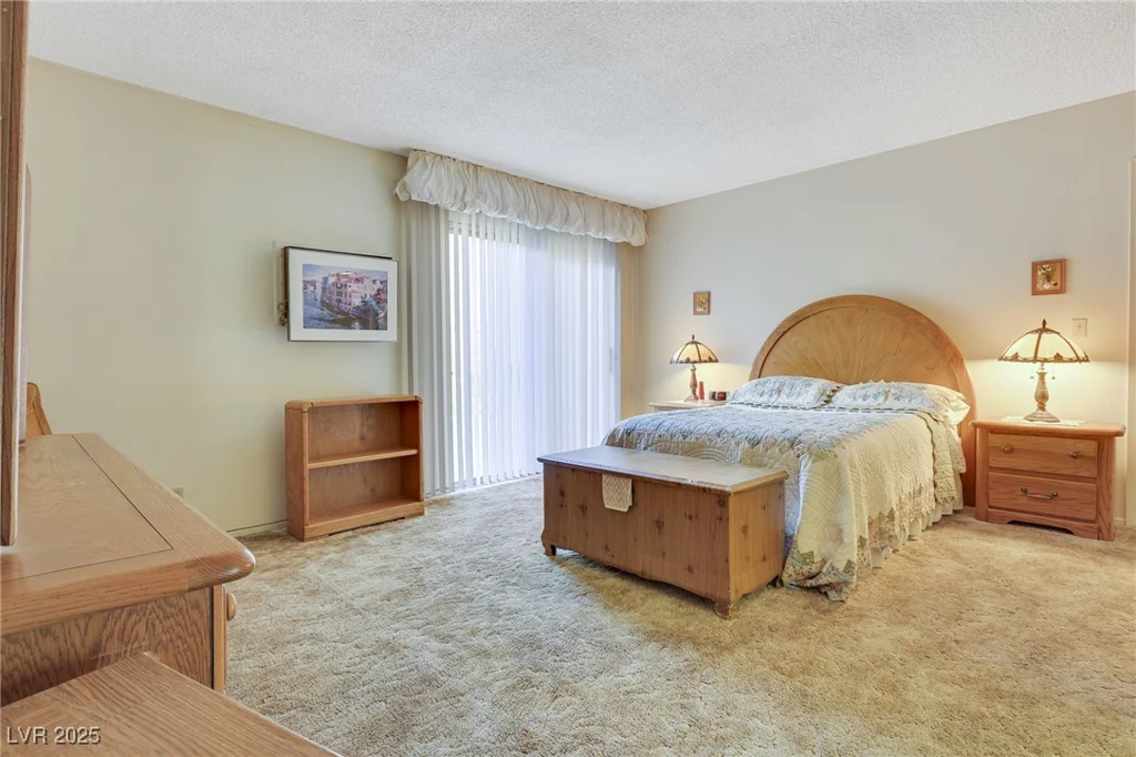 3553 Kensbrook, Las Vegas, NV 89121