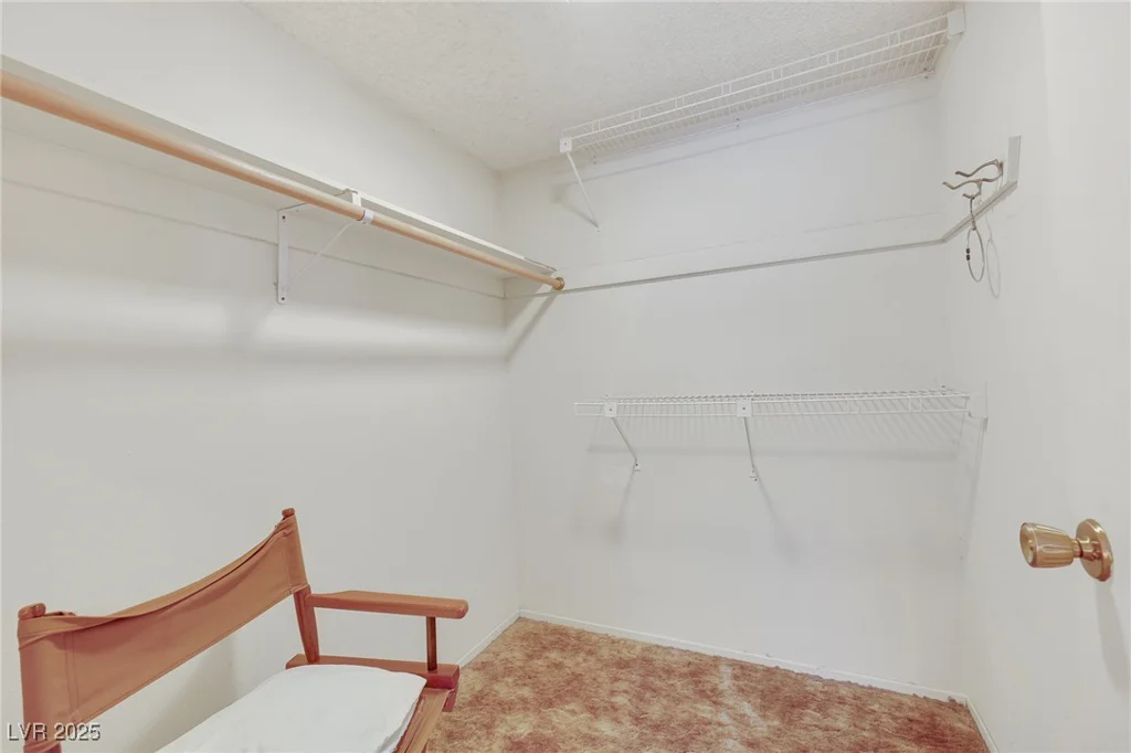 3553 Kensbrook, Las Vegas, NV 89121