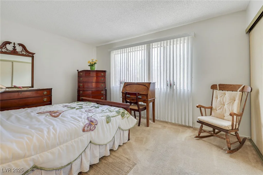 3553 Kensbrook, Las Vegas, NV 89121