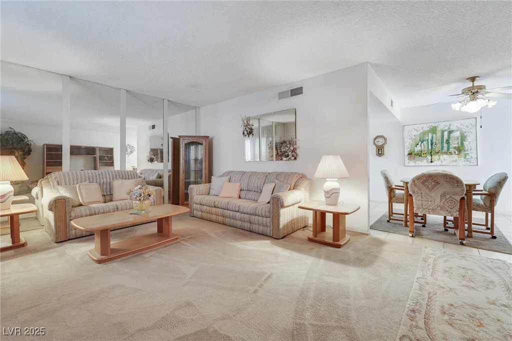 3553 Kensbrook, Las Vegas, NV 89121