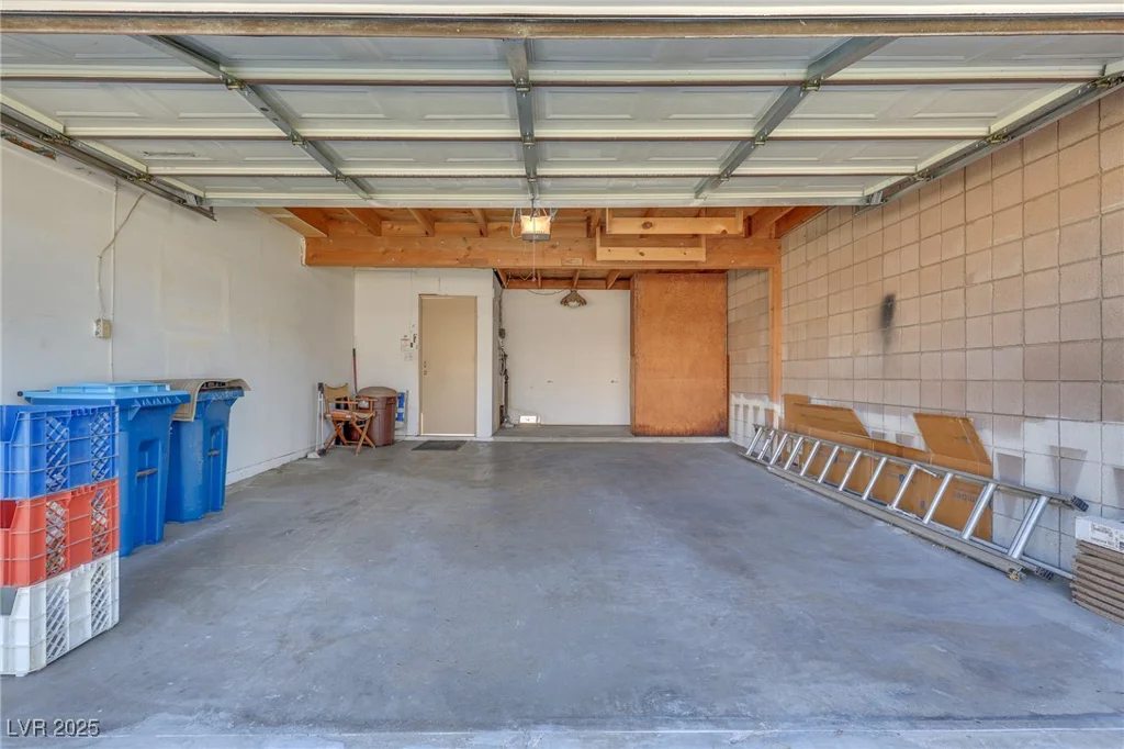 3553 Kensbrook, Las Vegas, NV 89121