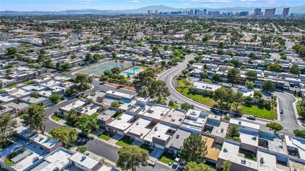 3553 Kensbrook, Las Vegas, NV 89121