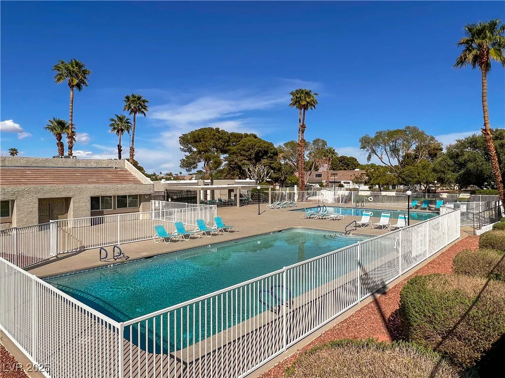 3553 Kensbrook, Las Vegas, NV 89121