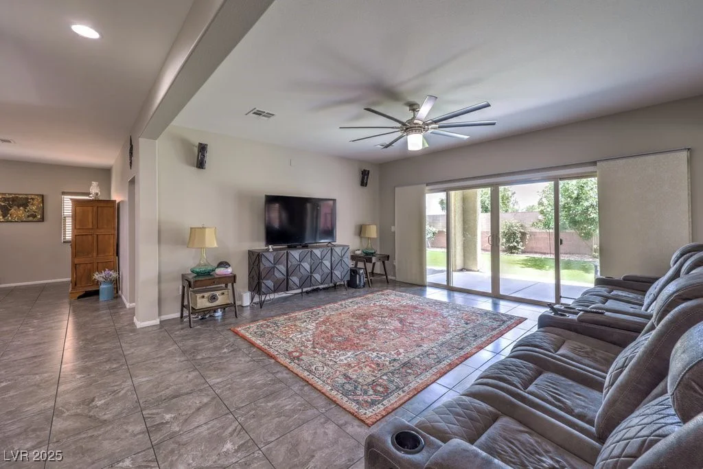 10623 Auburn Springs, Las Vegas, NV 89166