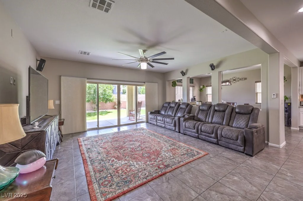 10623 Auburn Springs, Las Vegas, NV 89166