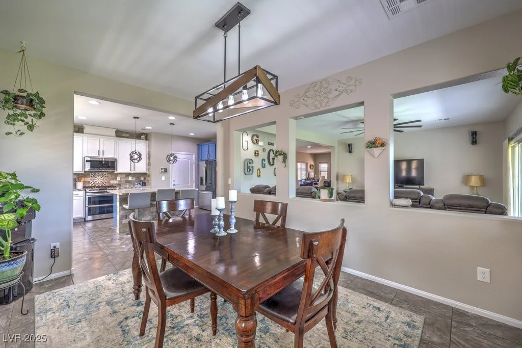 10623 Auburn Springs, Las Vegas, NV 89166