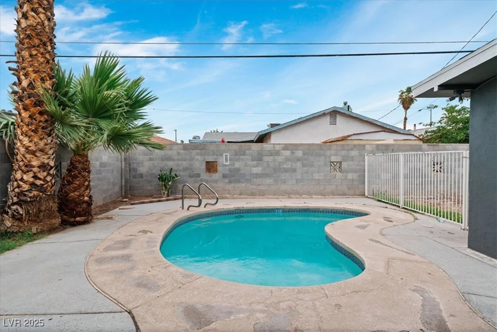 3412 Tabor, North Las Vegas, NV 89030