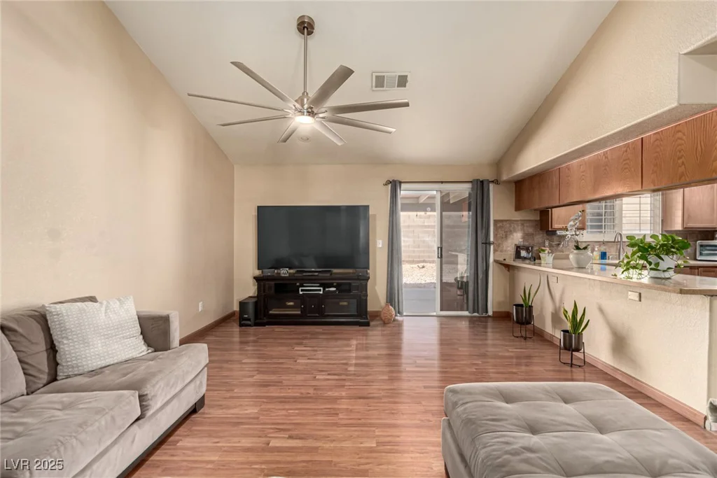307 Oak Canyon, Henderson, NV 89015
