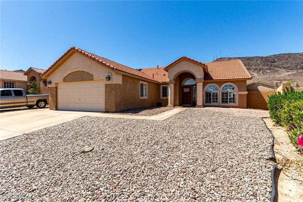 307 Oak Canyon, Henderson, NV 89015