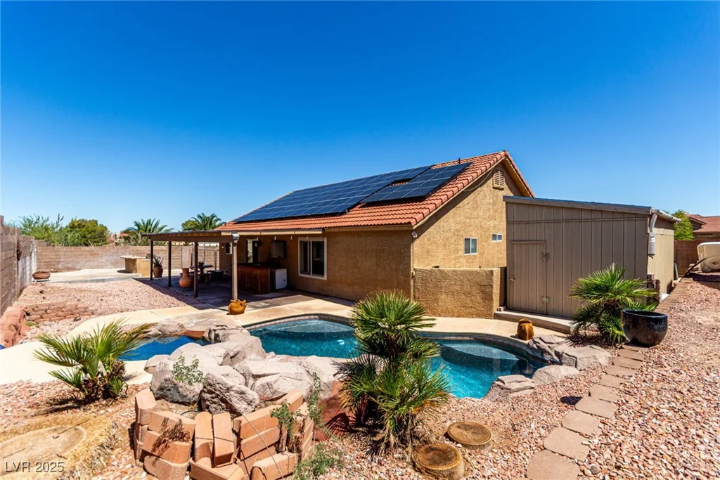 307 Oak Canyon, Henderson, NV 89015