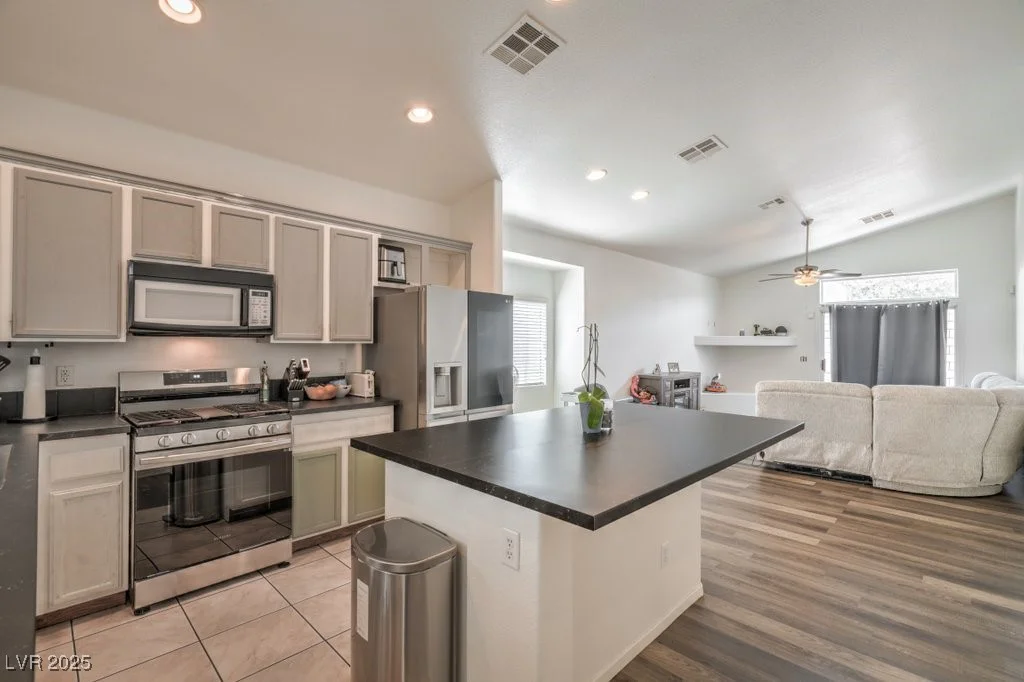 2920 Riarosa, North Las Vegas, NV 89086