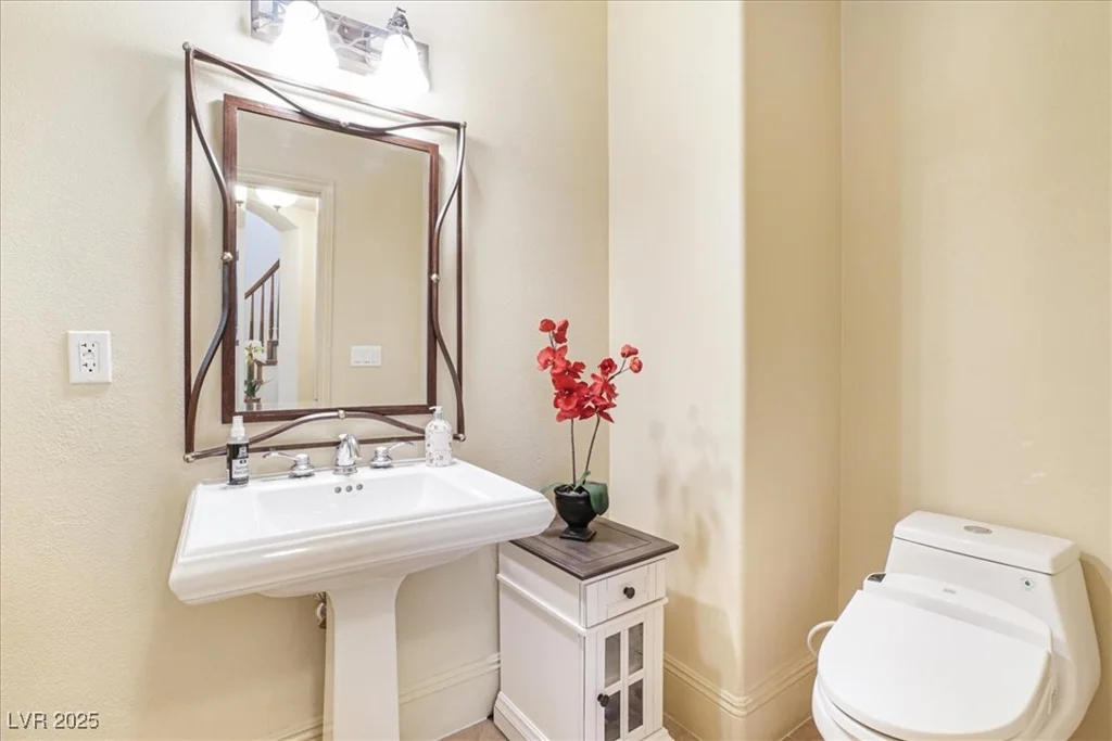 1 Cerchio Basso, Henderson, NV 89011