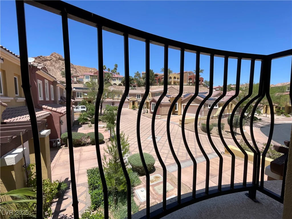 1 Cerchio Basso, Henderson, NV 89011