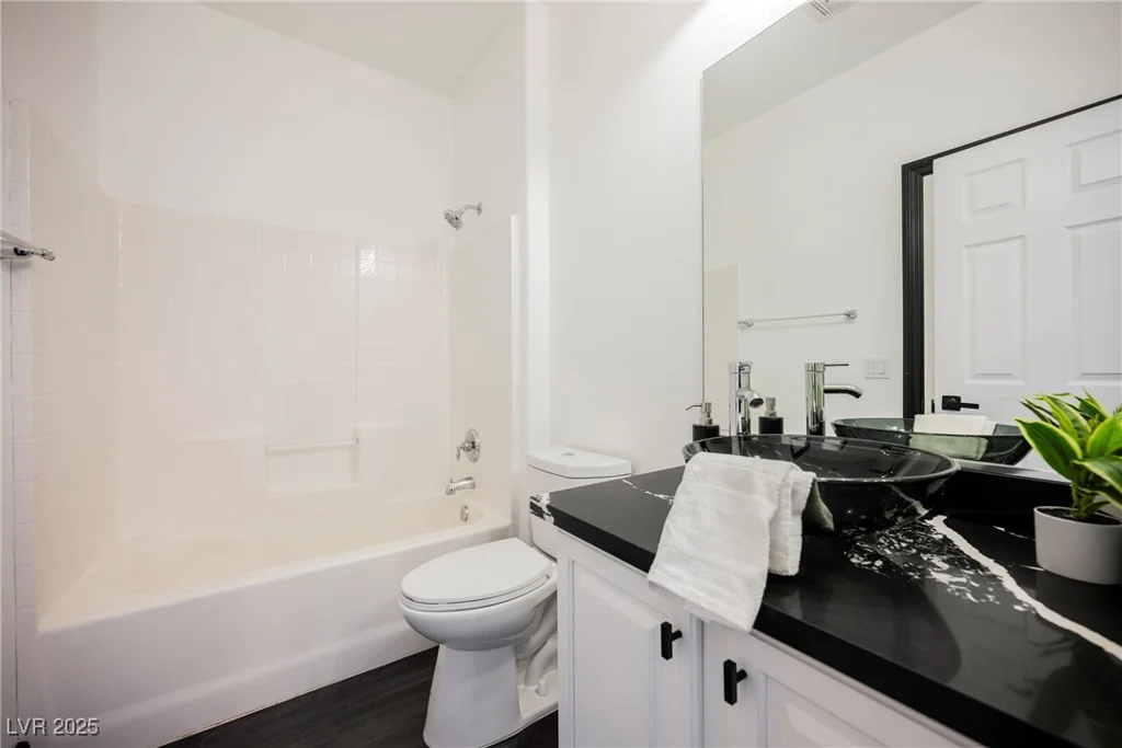 8244 Cupertino Heights, Las Vegas, NV 89178
