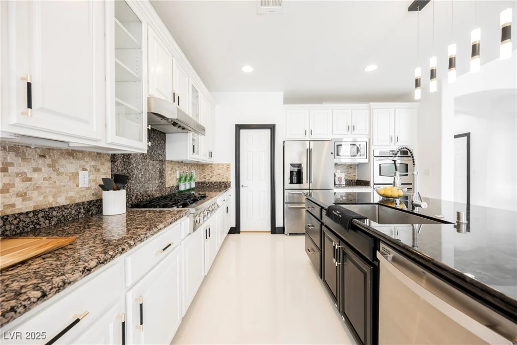8244 Cupertino Heights, Las Vegas, NV 89178