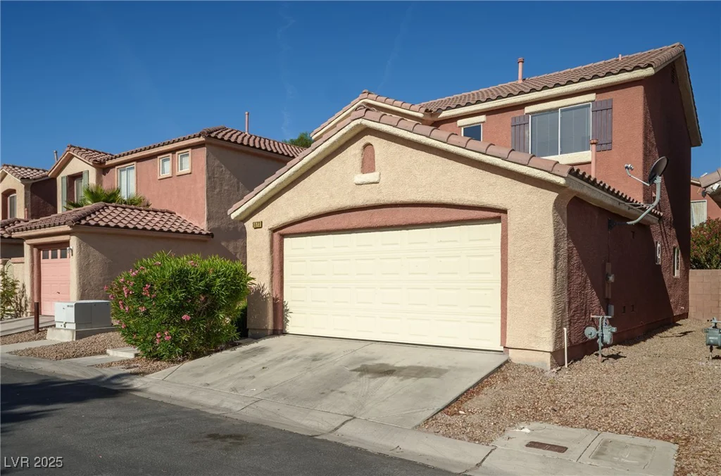 5573 La Perla, Las Vegas, NV 89122