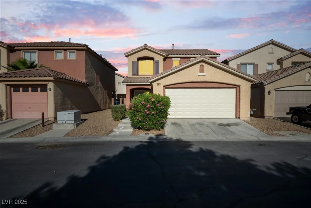 5573 La Perla, Las Vegas, NV 89122