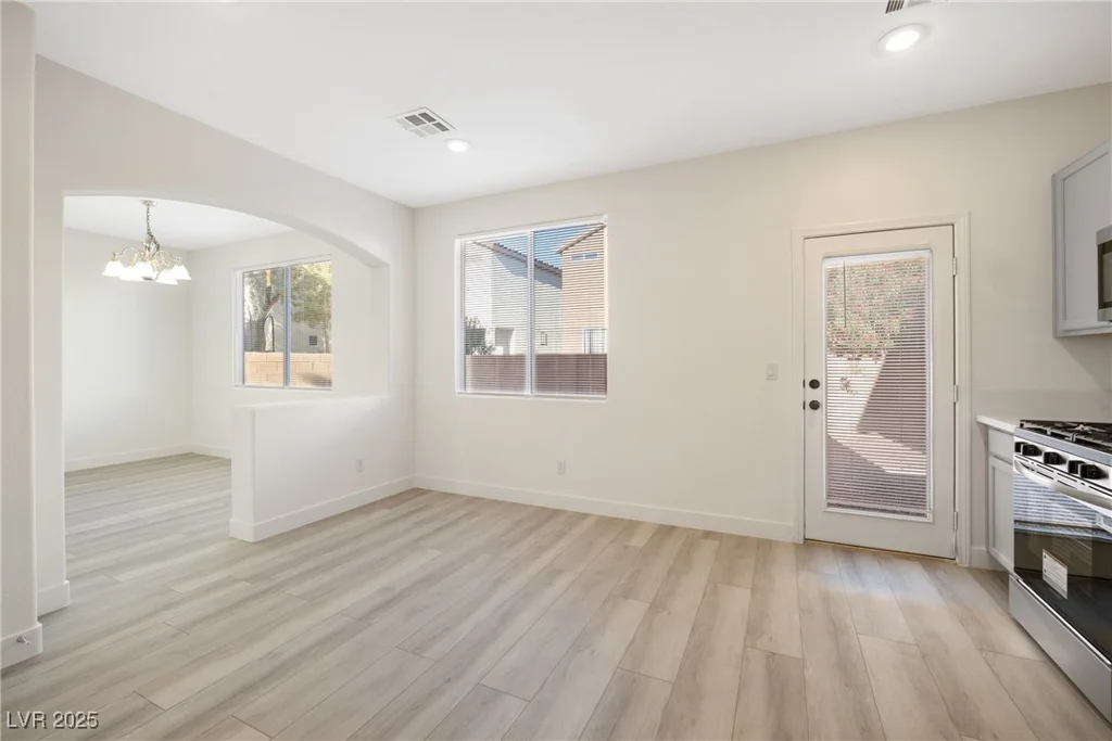 5573 La Perla, Las Vegas, NV 89122
